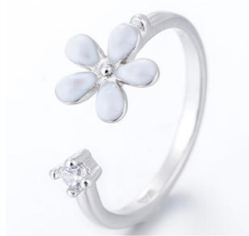 Dainty Silver Adjustable Daisy Ring