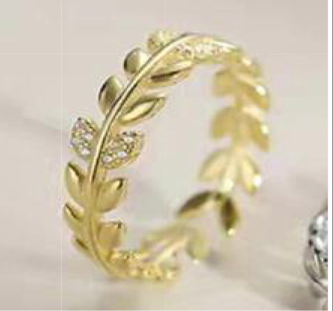 Gold Vine Leaf Ring