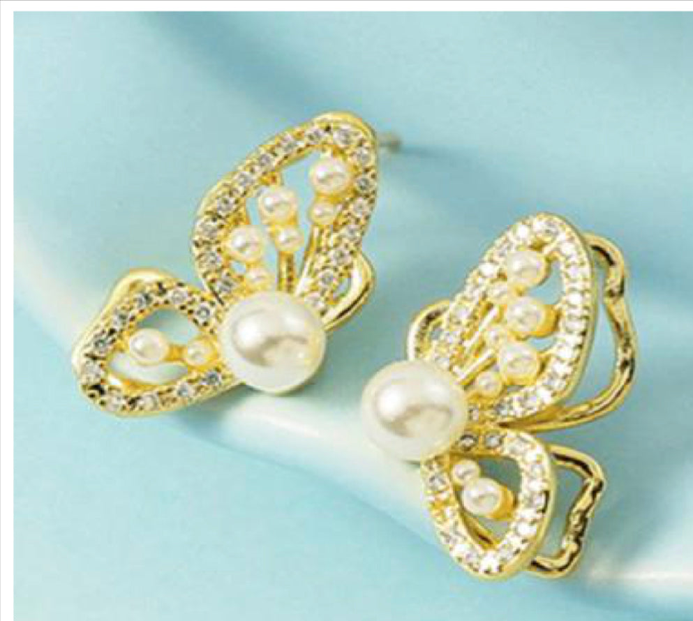 Gold Butterfly Pearl Earrings